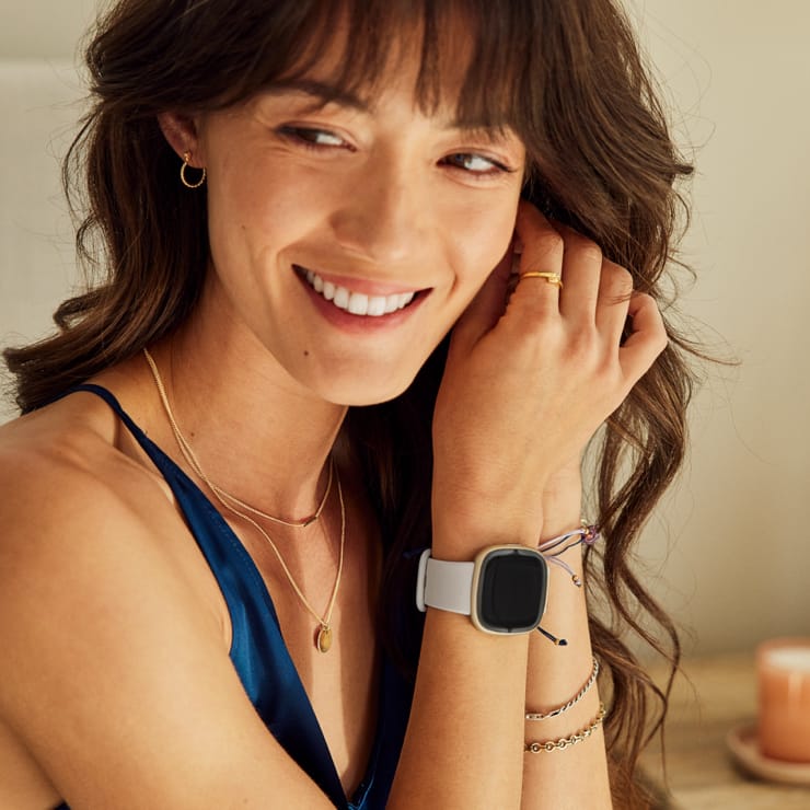 TEWIN Bracelet en Métal Compatible avec Fitbit Versa 3 / Fitbit Sense pour  Femme Homme, Bracelet Respirant en Acier Inoxydable 